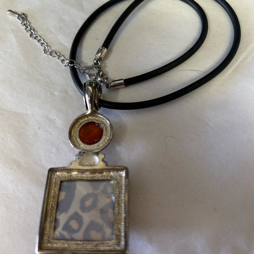 Leopard Print Pendant Necklace with Red Accent - Picture 4 of 5
